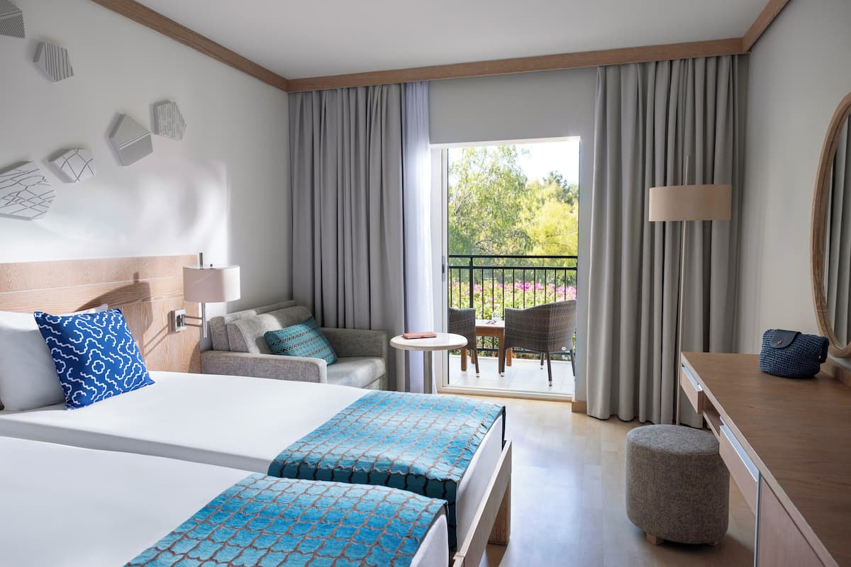 1 bedroom, premium bedding, down duvets, Tempur-Pedic beds