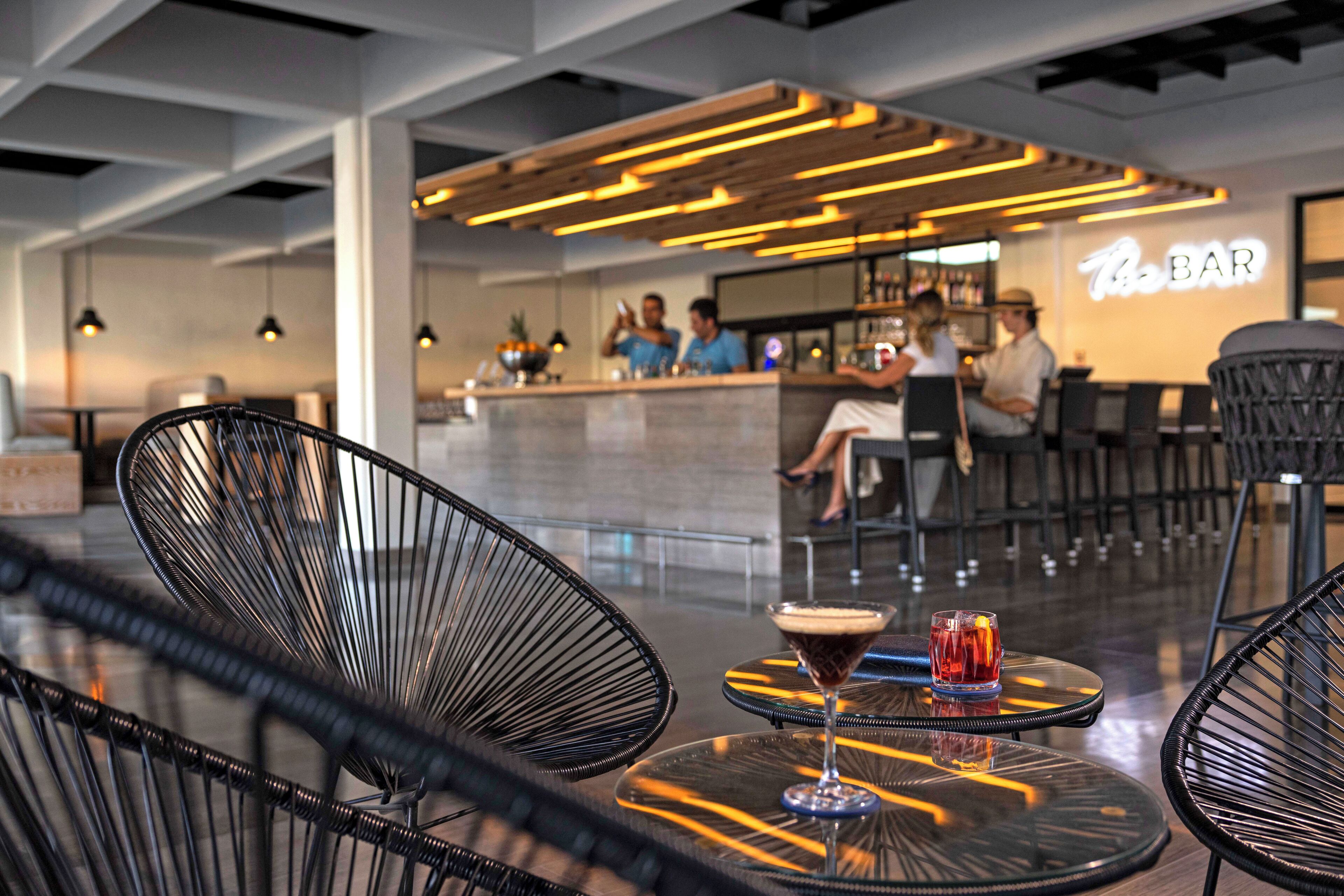 2 bars/lounges, poolside bar, beach bar