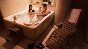 Turkish bath, body treatments, deep-tissue massages, sports massages - Hotel Relais Leon D Oro (Mirano)