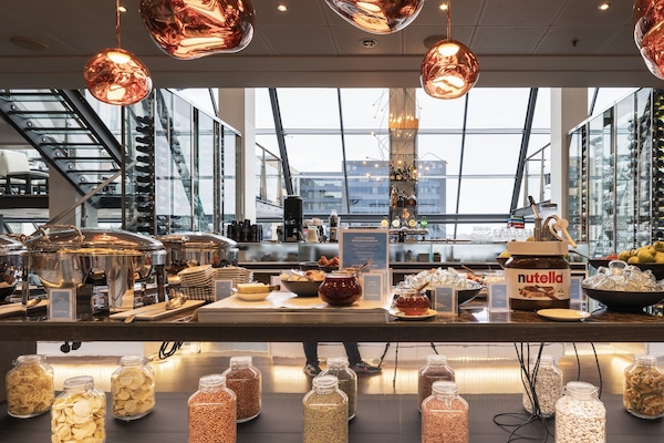 Daily buffet breakfast for a fee