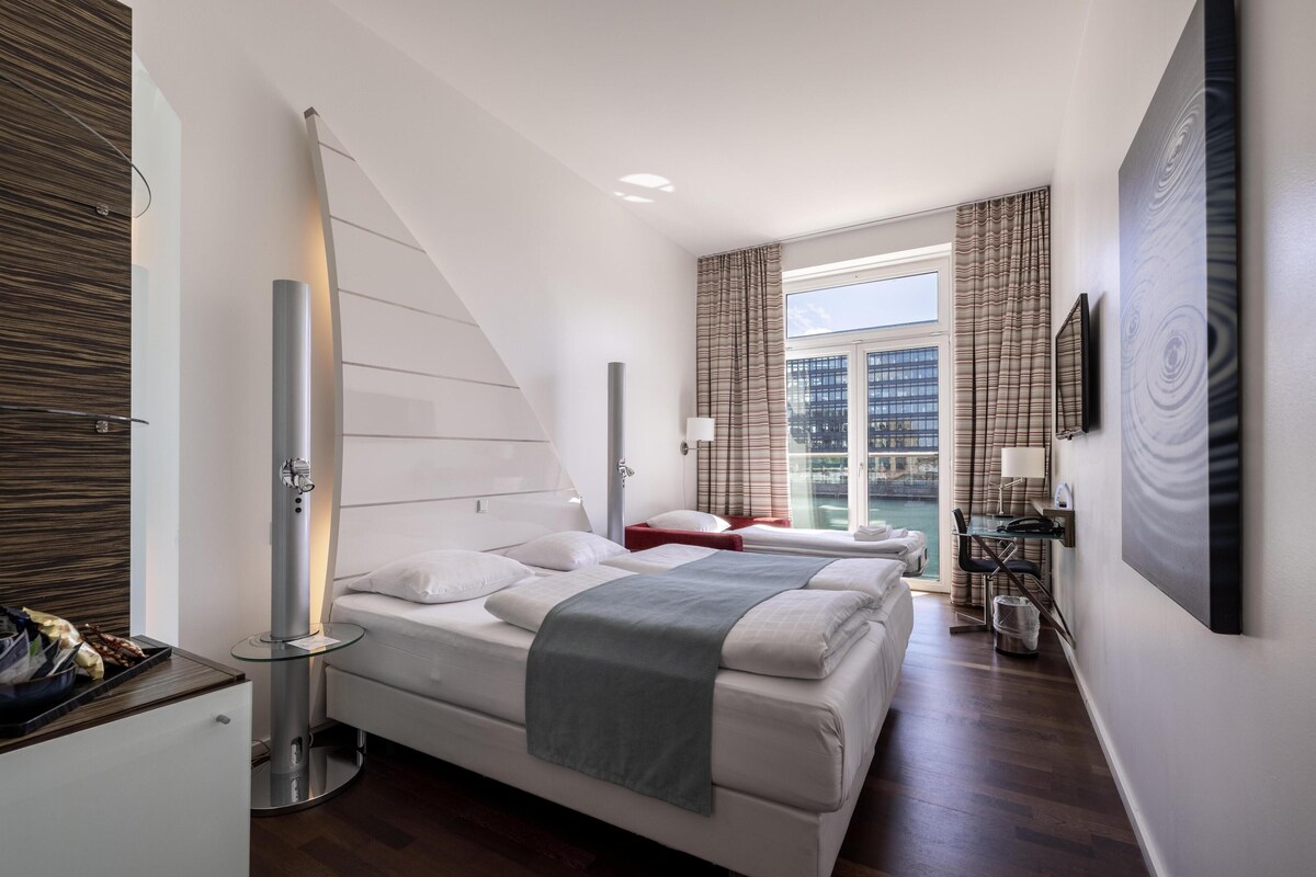 Ropa de cama hipoalergénica y minibar 