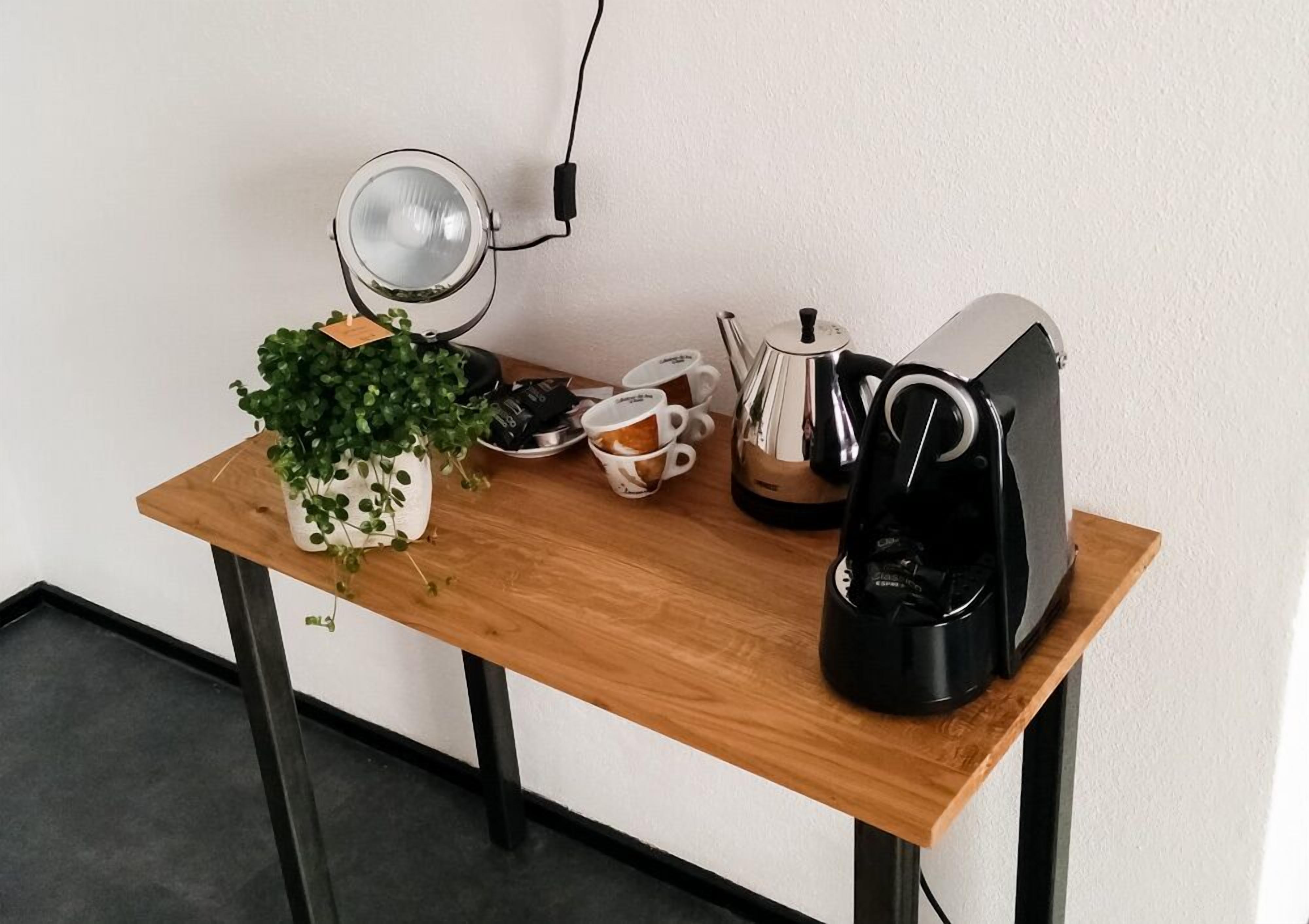 family room | coffee and/or coffee maker