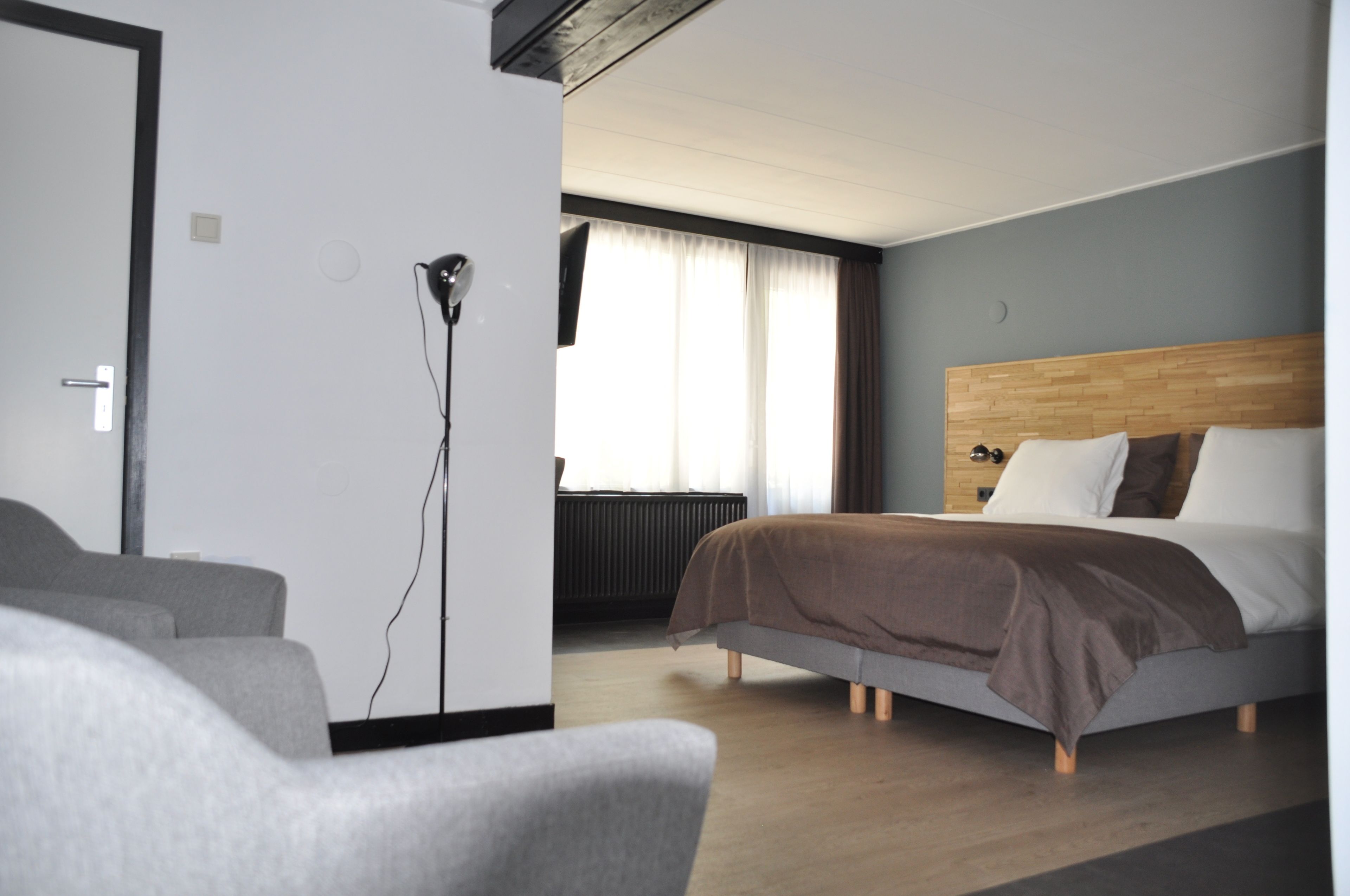 suite | desk, blackout curtains, iron/ironing board, cots/infant beds