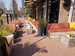 Sun deck