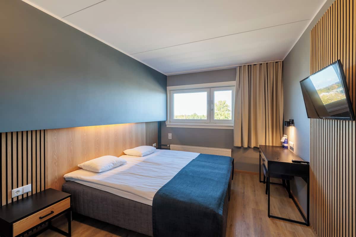 Kahden hengen standard-huone | Allergiatestatut vuodevaatteet, pimennysverhot, äänieristys