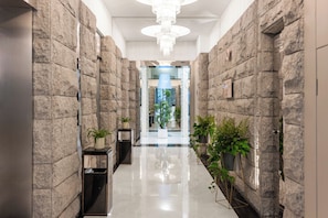 Lobby - Tian Ping Hotel (Shanghai)