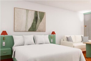 Iron/ironing board, free WiFi, bed sheets