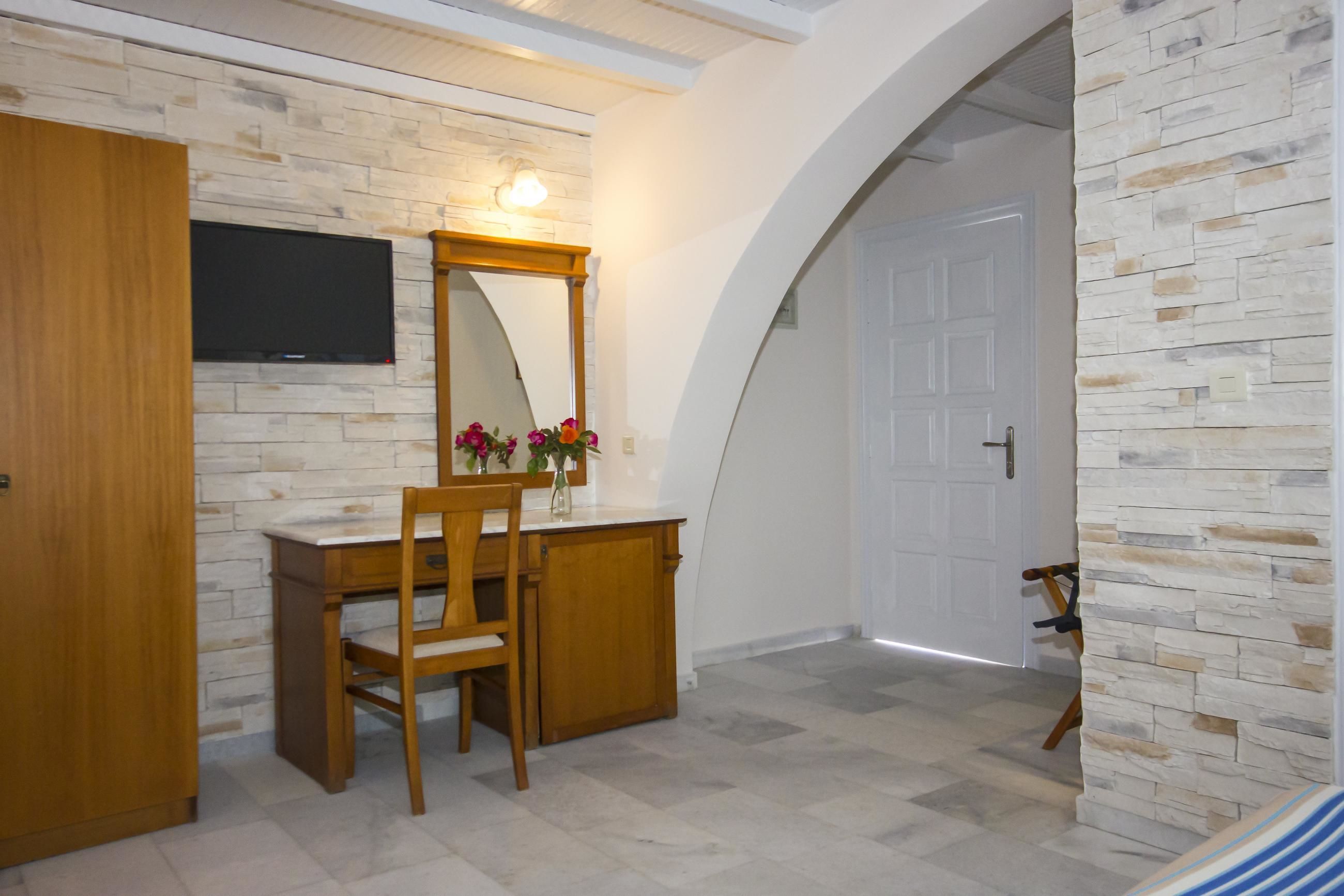 Standard Double or Twin Room | Living area | TV