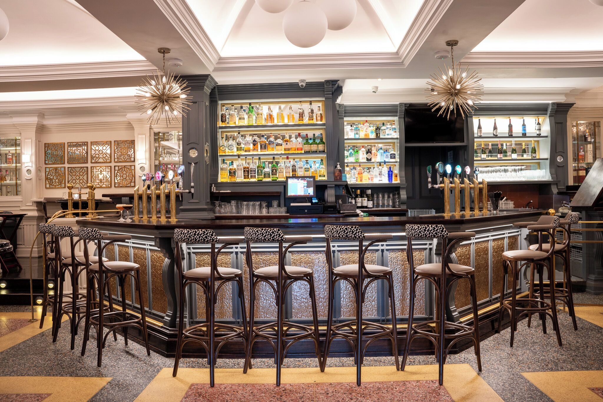 Bar (på overnatningsstedet)