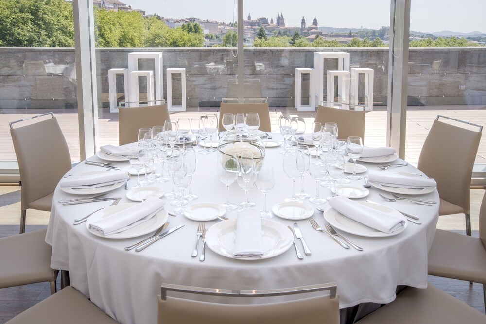 Hotel NH Collection Santiago de Compostela by null