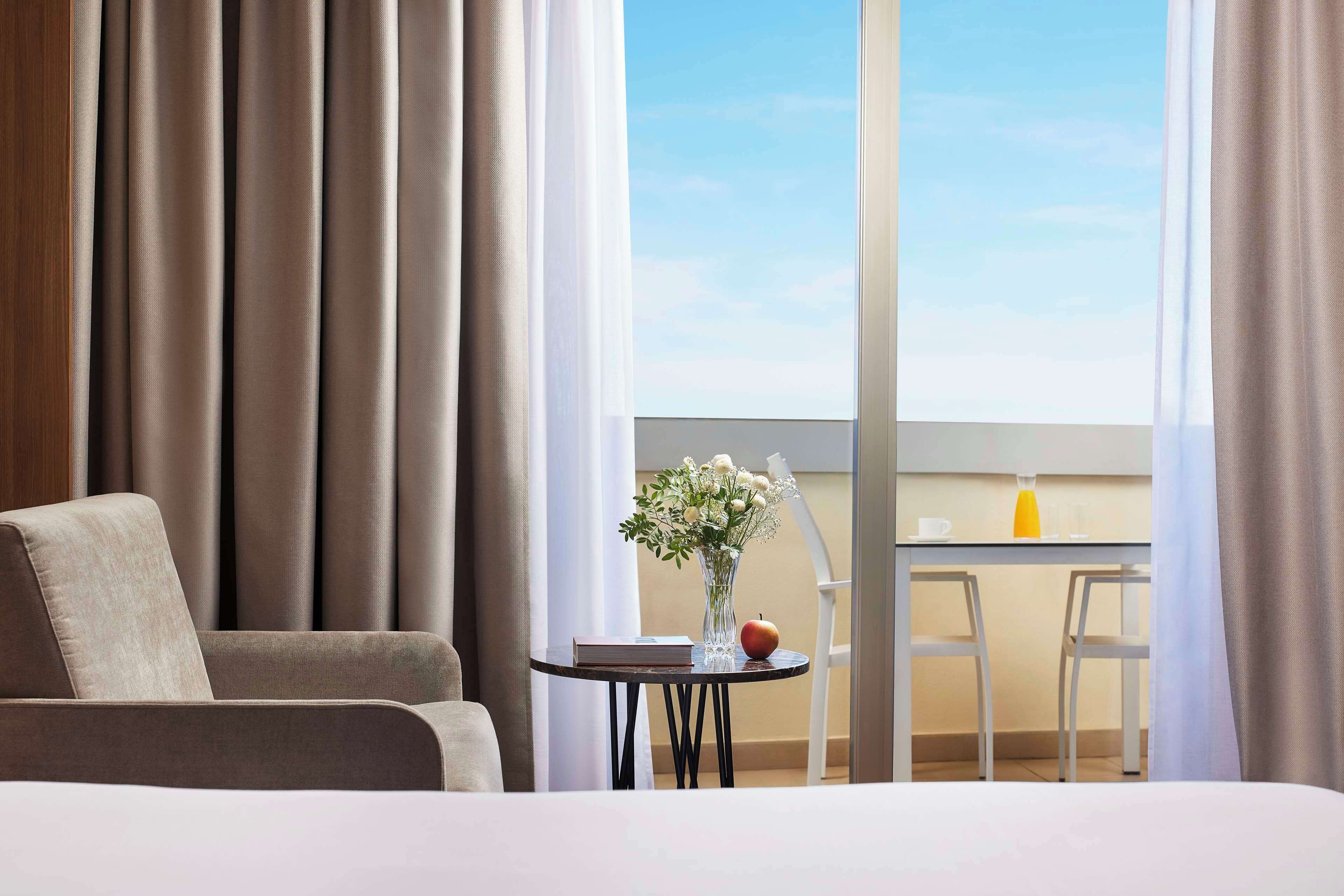 1 bedroom, minibar, in-room safe, desk