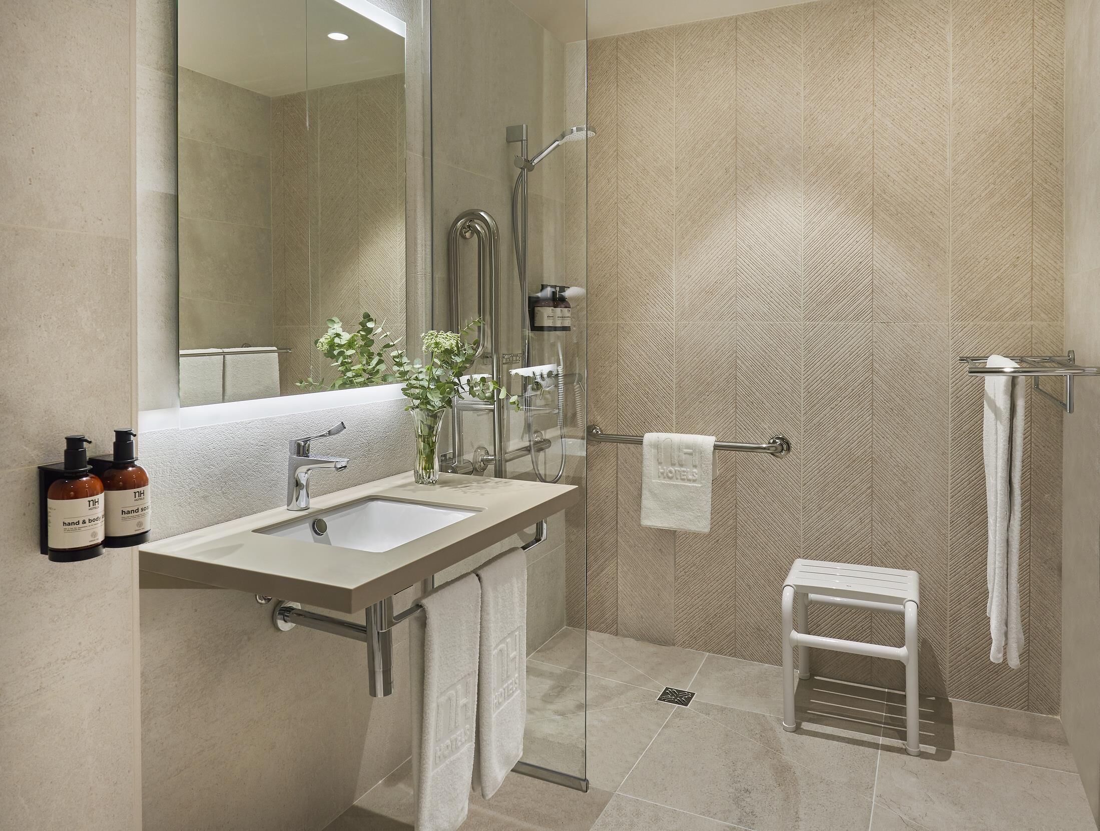 1 bedroom, minibar, in-room safe, desk