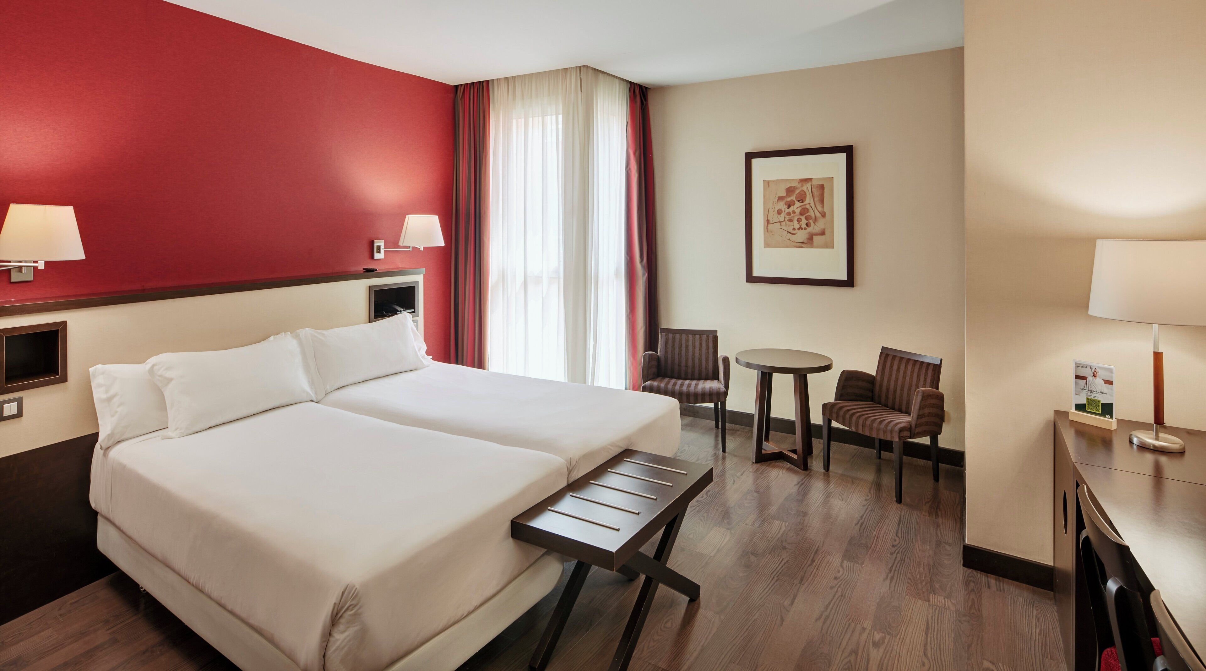 in-room safe, desk, laptop workspace, blackout curtains