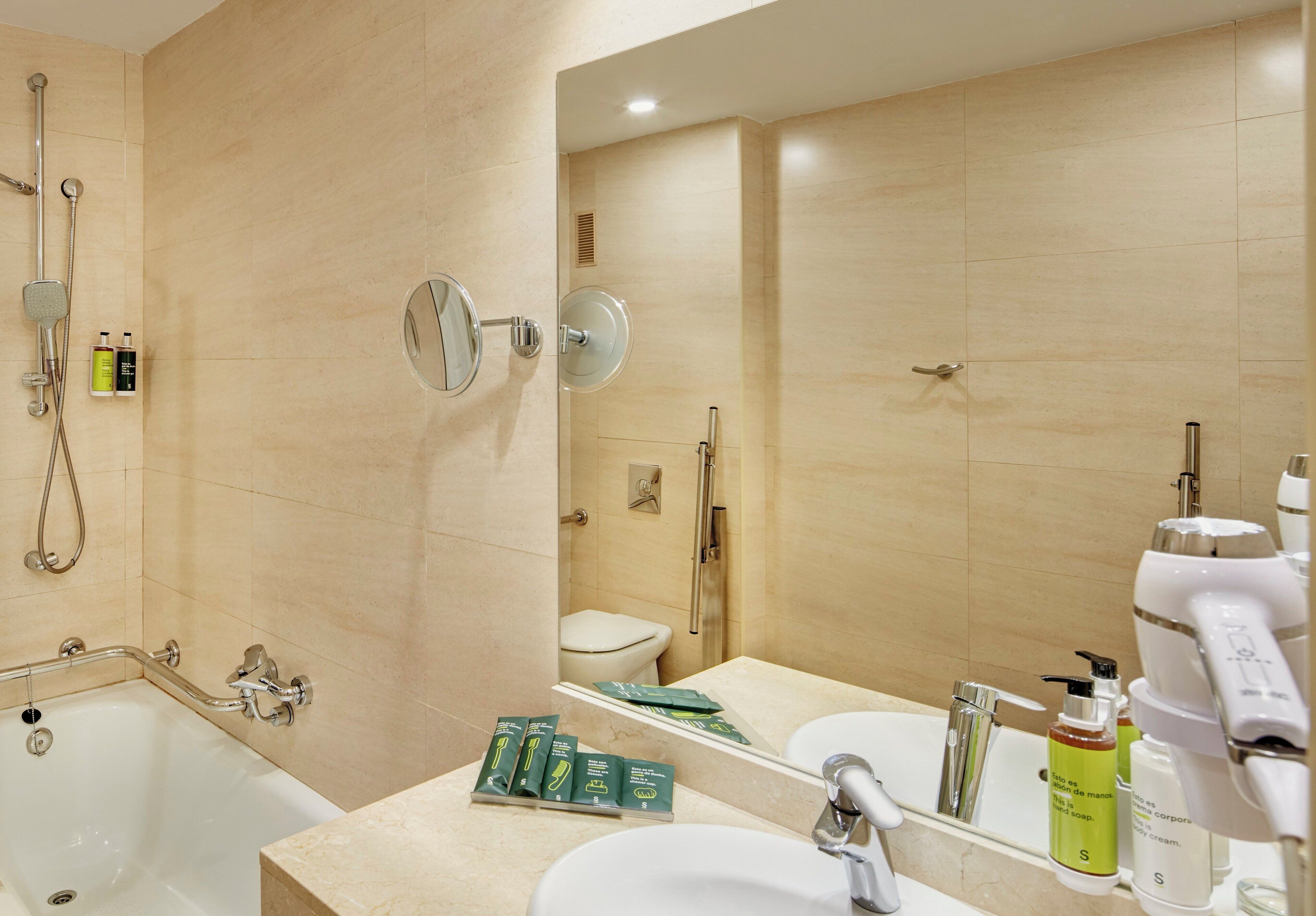 in-room safe, desk, laptop workspace, blackout curtains