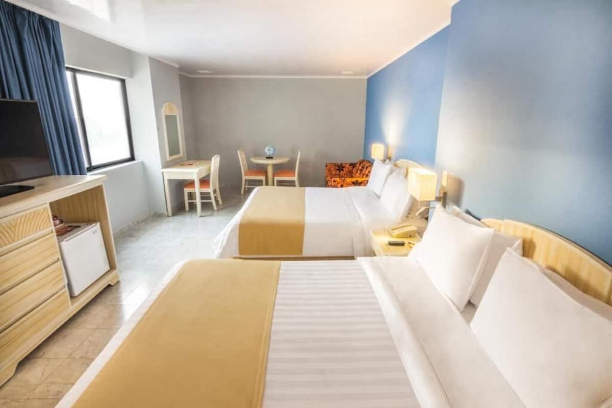 Hochwertige Bettwaren, Daunenbettdecken, Minibar, Zimmersafe
