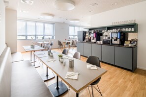 Desayuno para llevar incluido todos los días 