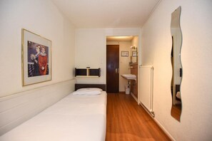 Desk, blackout drapes, soundproofing, free WiFi - Hotel St Gervais Geneva (Geneva)