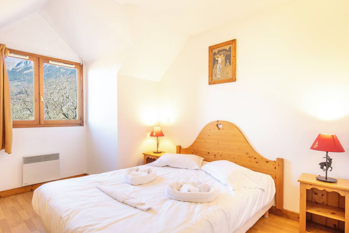 Appartement 3 pièces avec coin nuit 8 personnes | Blackout drapes, iron/ironing board (on request), WiFi (free)