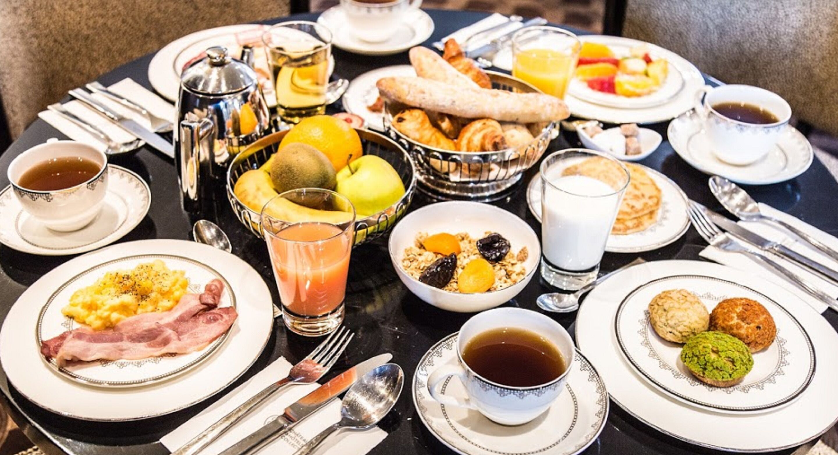 daily buffet breakfast (eur 18 per person)