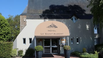 Entrada al alojamiento