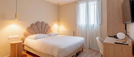 Desk, laptop workspace, soundproofing, iron/ironing board