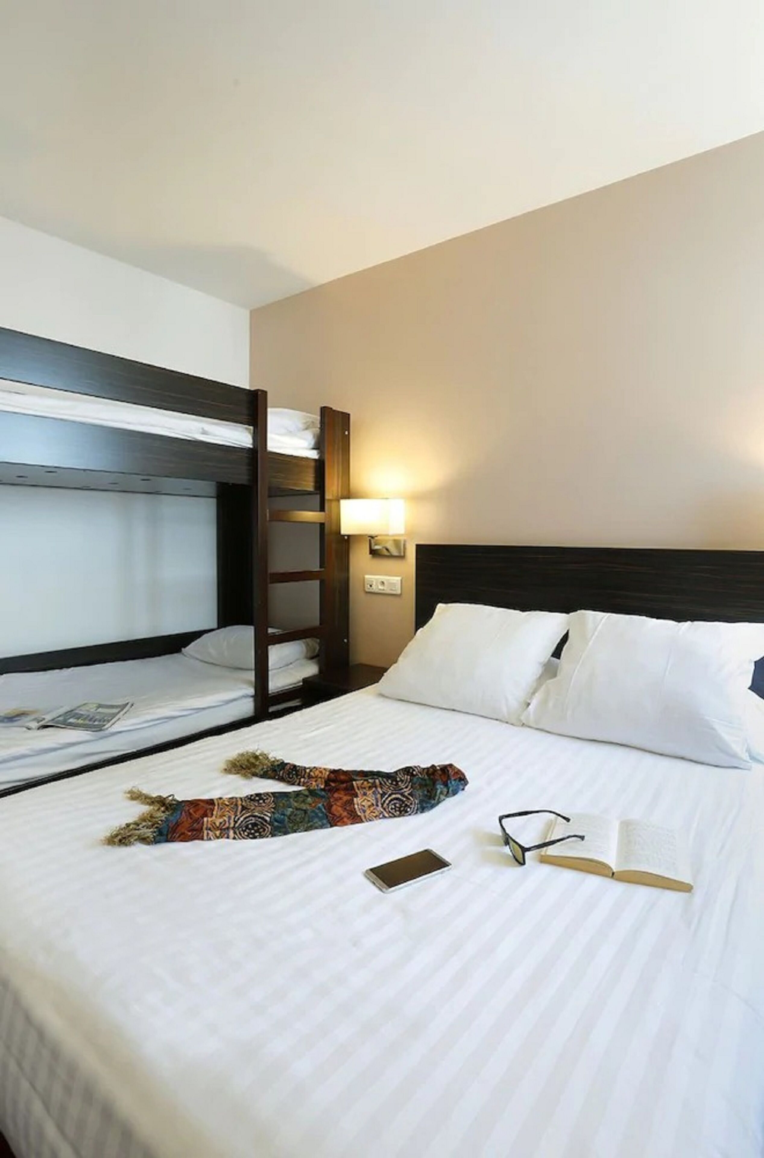 classic triple room | desk, laptop workspace, soundproofing, iron/ironing board