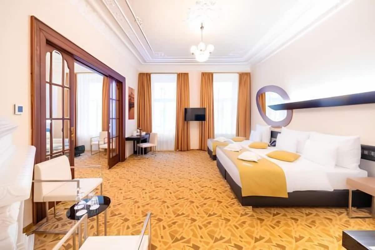 Literie de qualité supérieure, surmatelas, minibar