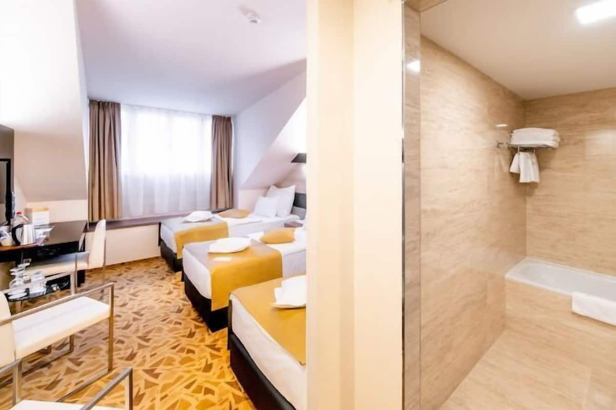 Literie de qualité supérieure, surmatelas, minibar