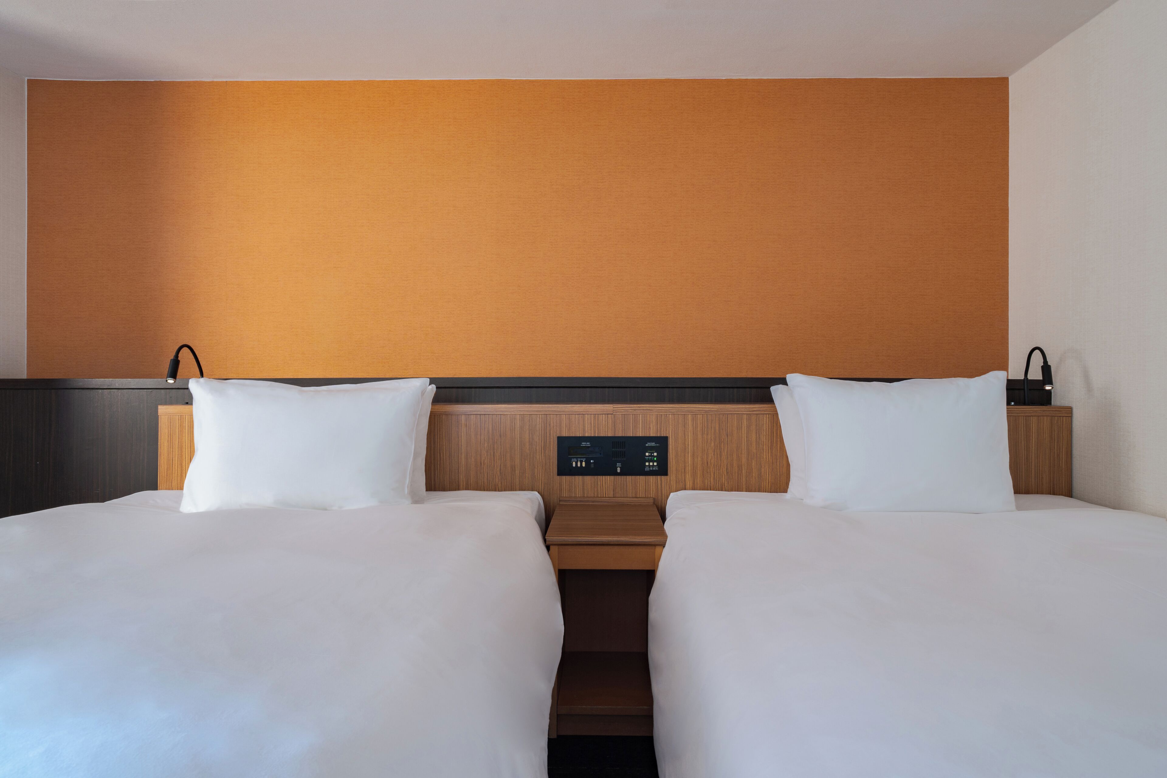 superior twin room | 1 bedroom, down duvets, desk, blackout curtains