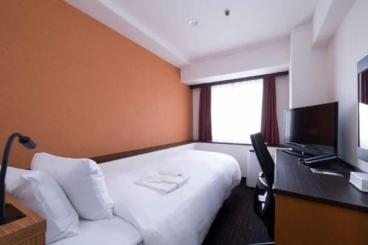 Edredons de pluma, escrivaninha, cortinas blackout, Wi-Fi de cortesia