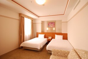 Desk, iron/ironing board, free WiFi - Hotel Tetora Otsu Kyoto (Otsu)