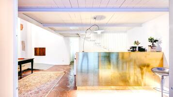 Pintu masuk properti