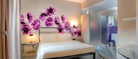 1 bedroom, down duvets, minibar, in-room safe