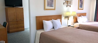 Budget Host Cloverland Motel
