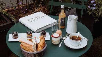 Khu ẩm thực ngoài trời