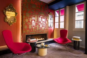 로비 좌석 공간