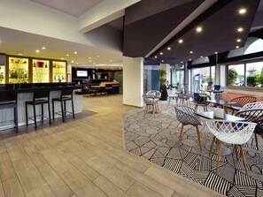 Bar (in der Unterkunft)