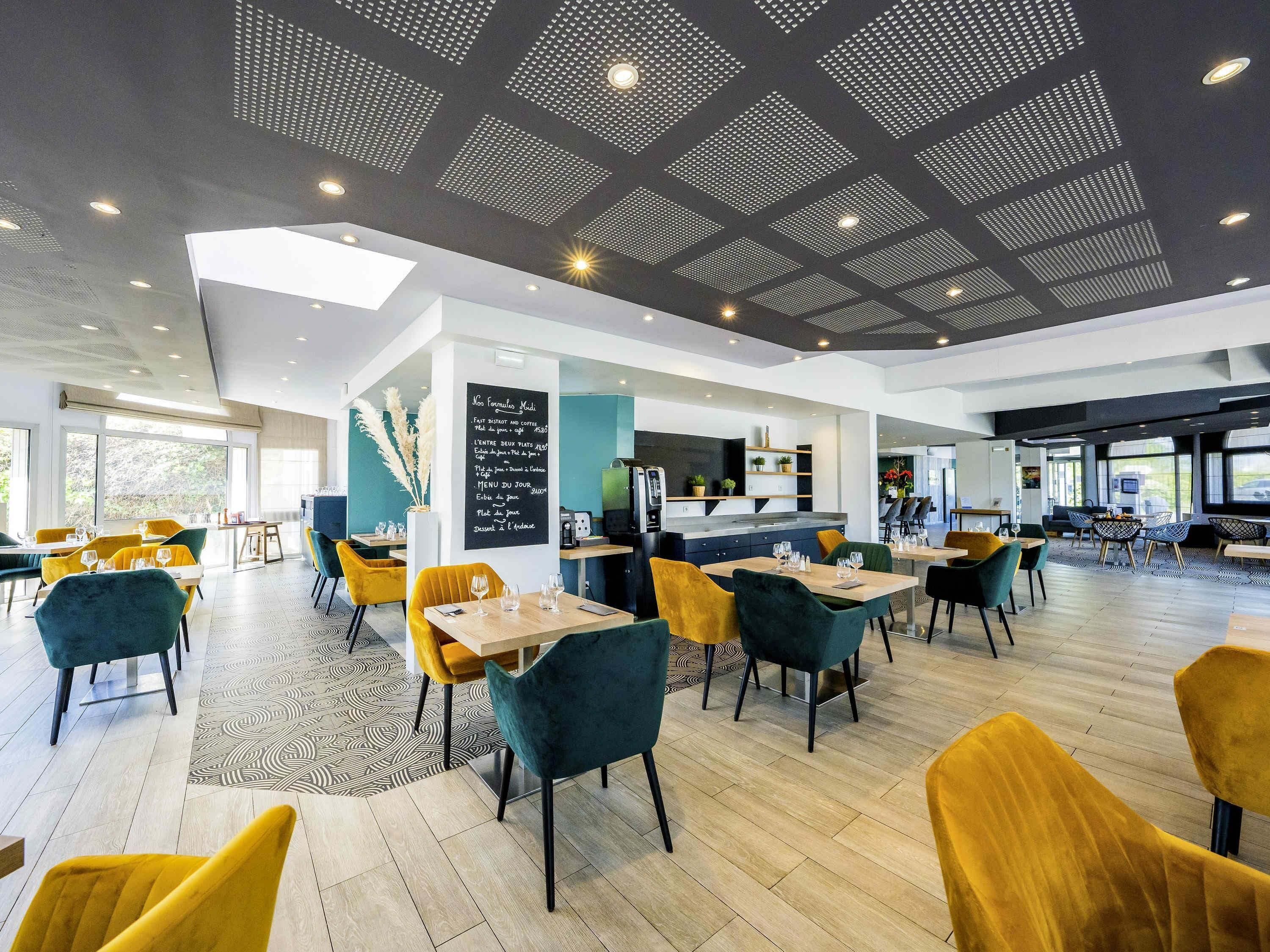 Serveert lunch en diner, Franse gerechten