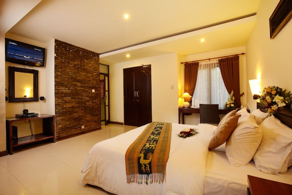 Premium Villa, 1 Bedroom | 1 bedroom, minibar, in-room safe, desk