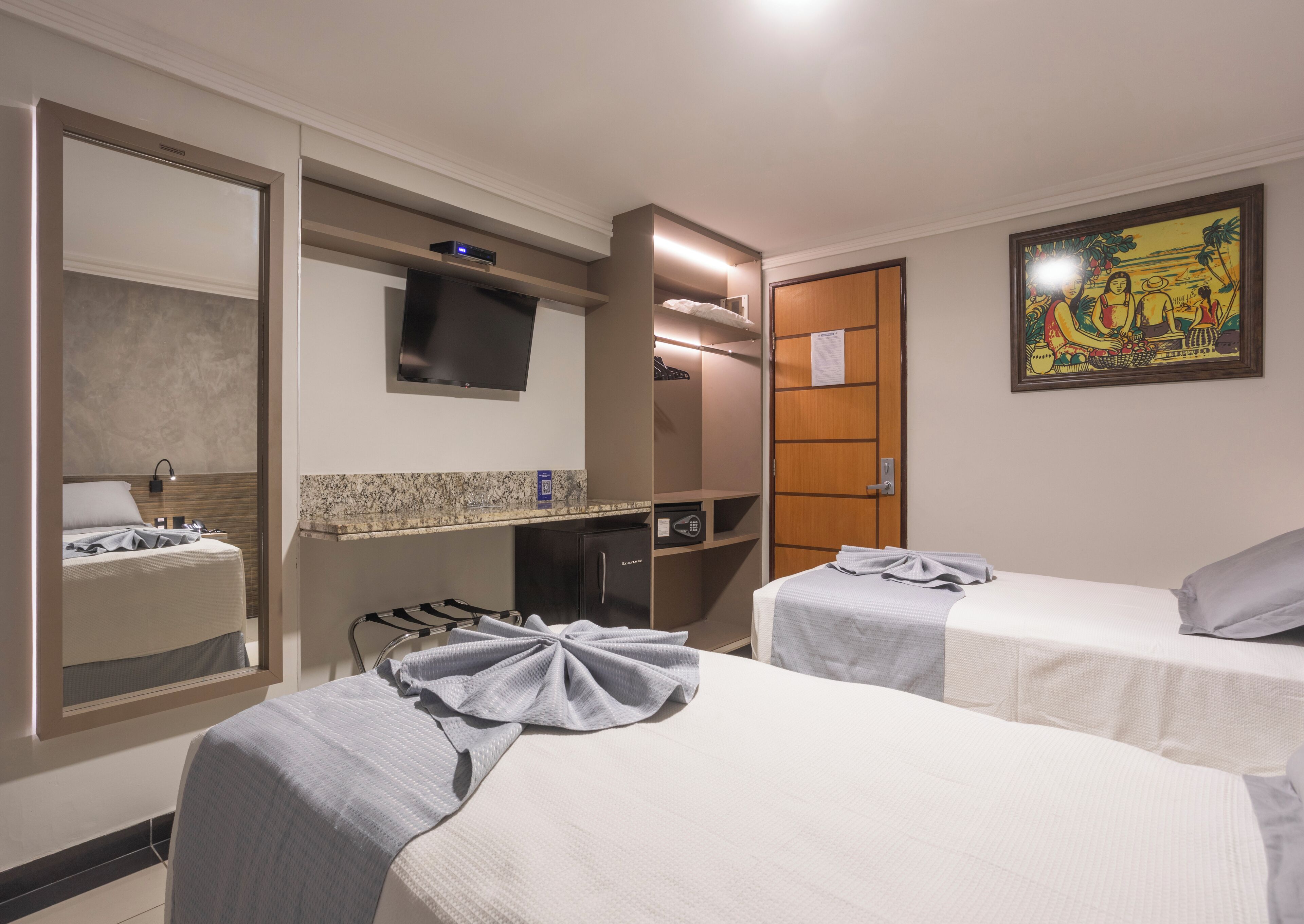 Habitació | Roba de llit d'alta qualitat, minibar i caixa forta a l'habitació 