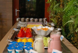 Free daily local cuisine breakfast 