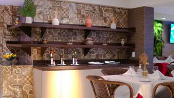 Italian cuisine, sea views