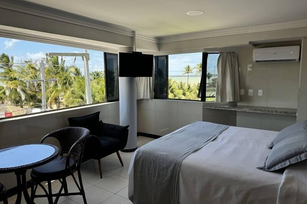 luxo frente mar | premium bedding, minibar, in-room safe, individually decorated