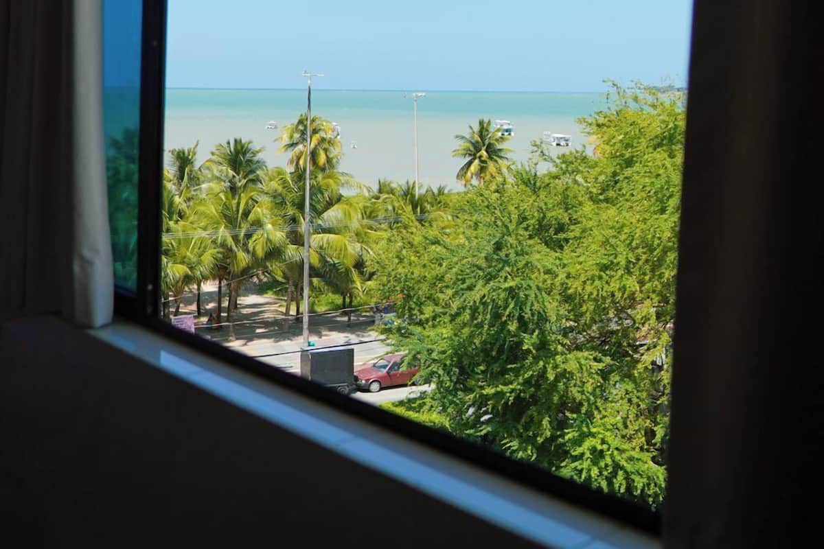 1 bedroom, premium bedding, minibar, in-room safe