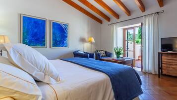 Superior Room, Terrace | Premium bedding, memory foam beds, minibar, in-room safe