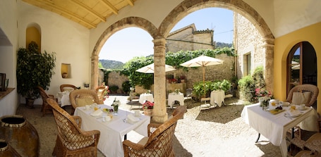 Desayuno continental gratuito y diario. Finca Son Palou