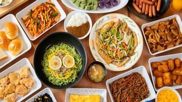 Dagelijks ontbijtbuffet (JPY 1500 per persoon)