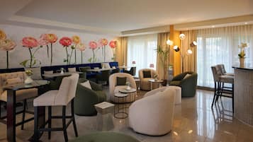 Siddeområde i lobbyen