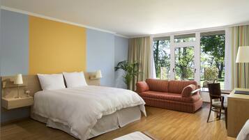 Superior-Doppelzimmer | Schreibtisch, Verdunkelungsvorhänge, schallisolierte Zimmer