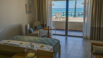 Deluxe Beachfront Room | Utsikt från rummet